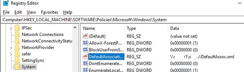 DefaultAssociationsConfiguration registry parameter